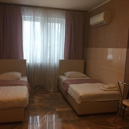 Home Comfort Livoberezhna Iec Kiev Kyiv Exterior foto